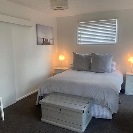 Beach Front Apartment Ohope ภายนอก รูปภาพ