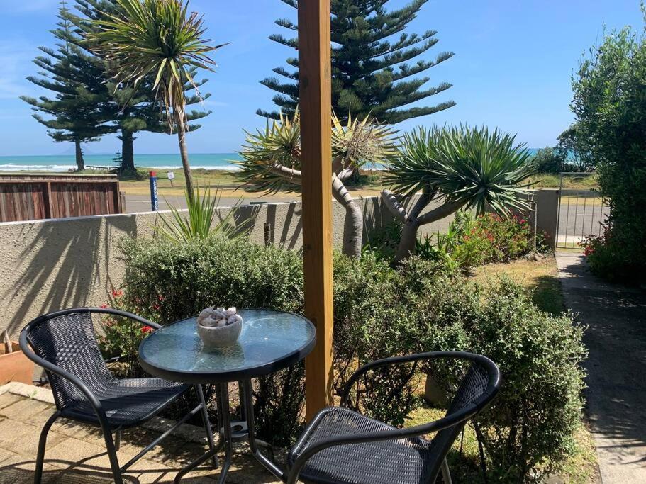 Beach Front Apartment Ohope ภายนอก รูปภาพ