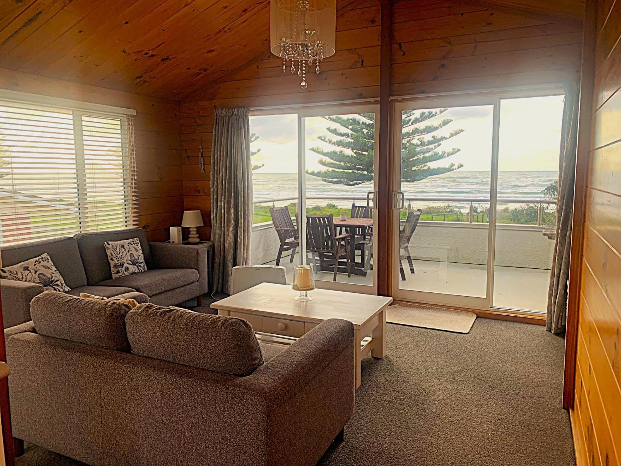 Beach Front Apartment Ohope ภายนอก รูปภาพ